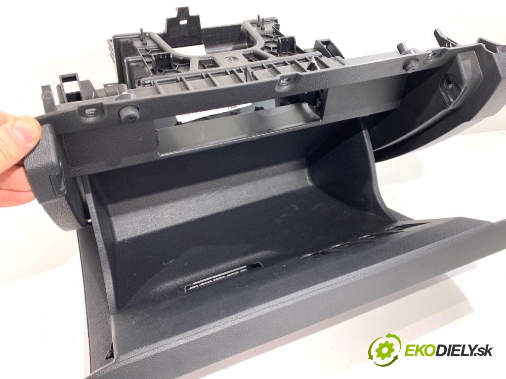 VW T-ROC SUV 2019 110 kW 2.0 TDI 1968 přihrádka kastlík spolujezdce 2GA857101 (Přihrádka (kastlík))