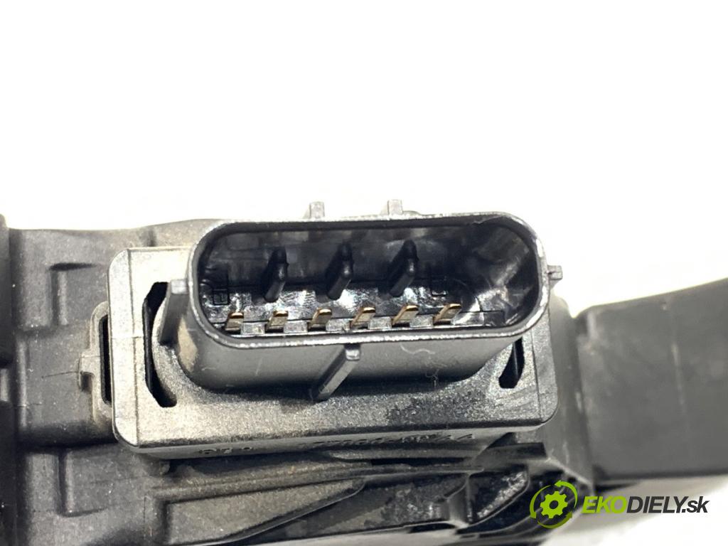 VW T-ROC SUV 2019 110 kW 2.0 TDI 1968 Potenciometer plynu 5Q1723503J (Potenciometer plynového pedálu)