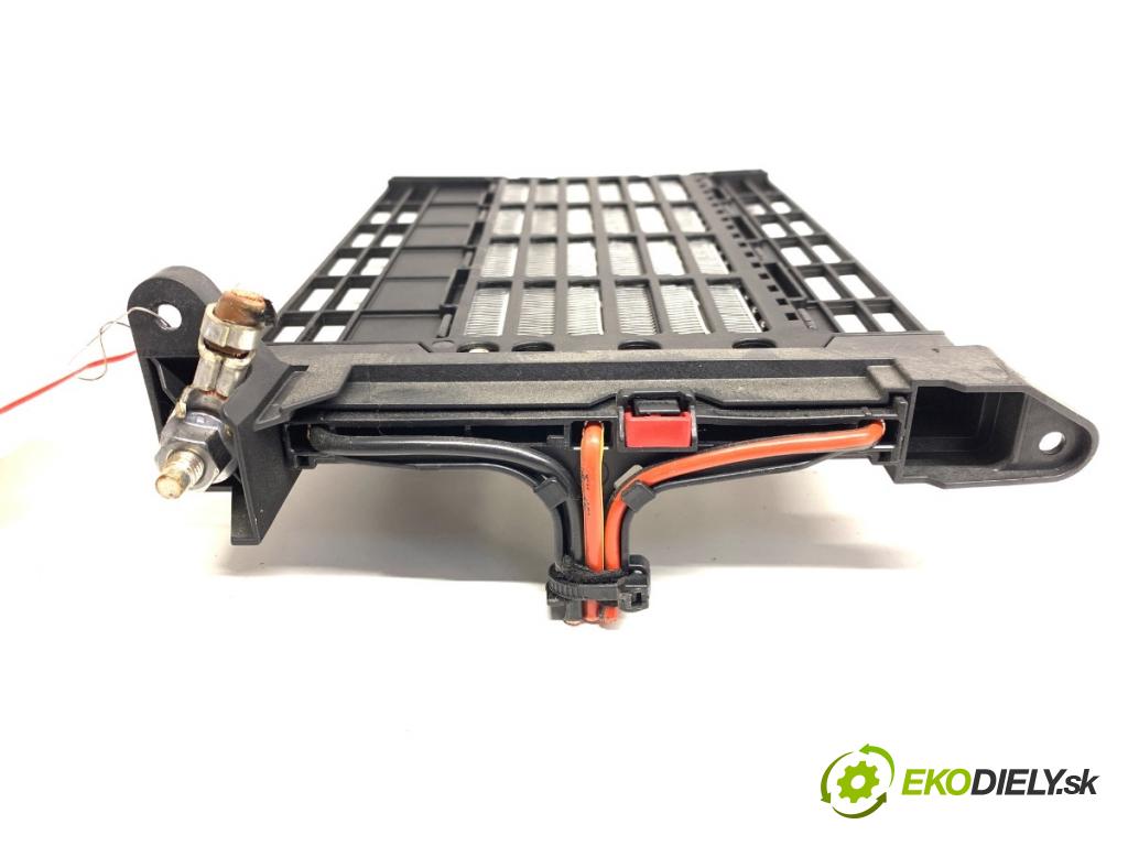 VW T-ROC SUV 2019 110 kW 2.0 TDI 1968 topné těleso radiátor topení 5Q0963235E (Radiátor topení)