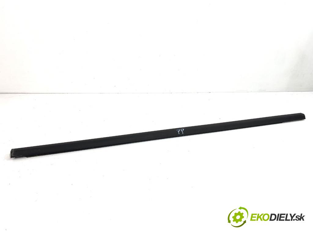 VW T-ROC SUV 2019 110 kW 2.0 TDI 1968 Lišta Sbírání: predný pravy 