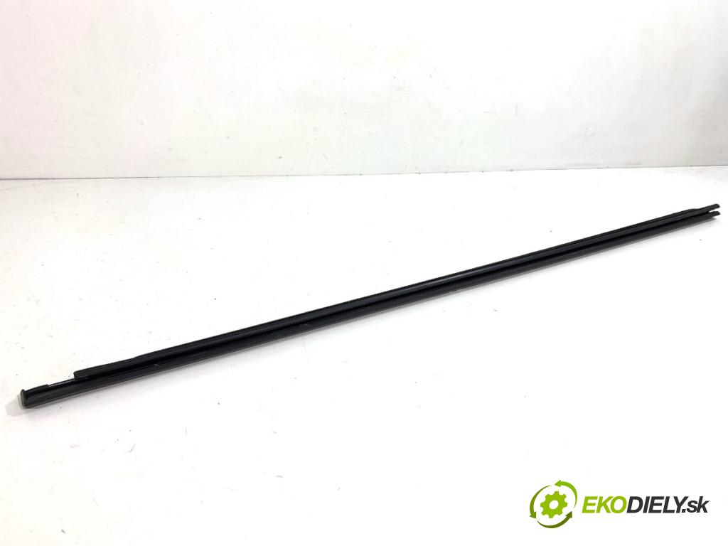 VW T-ROC SUV 2019 110 kW 2.0 TDI 1968 Lišta Sbírání: predný ľavy