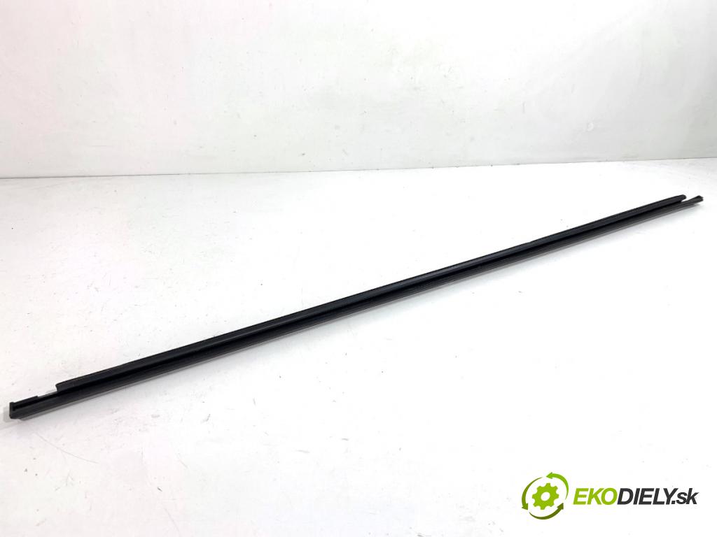 VW T-ROC SUV 2019 110 kW 2.0 TDI 1968 Lišta Sbírání: zad pravy