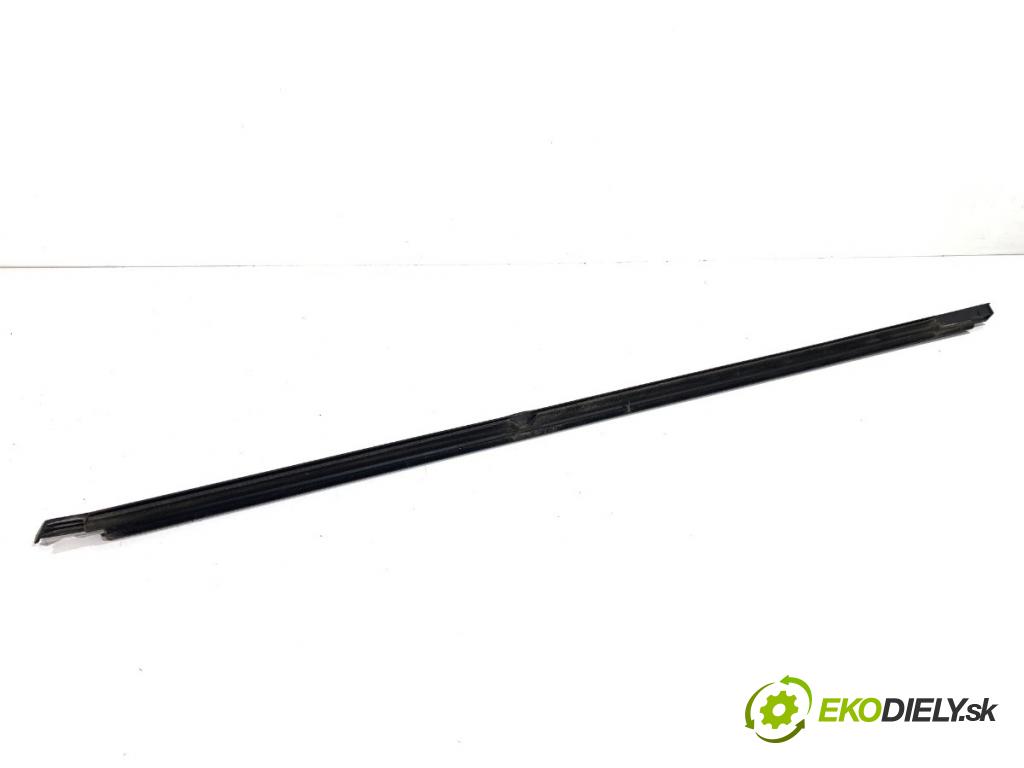 VW T-ROC SUV 2019 110 kW 2.0 TDI 1968 Lišta Sbírání: zad ľavy