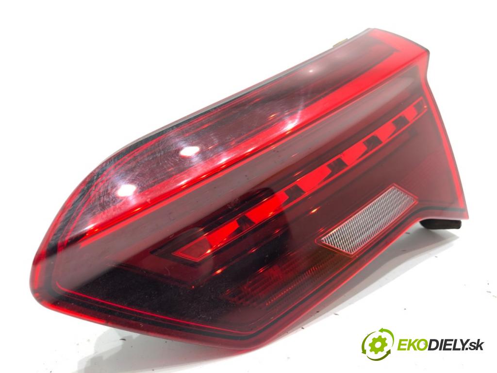 VW T-ROC SUV 2019 110 kW 2.0 TDI 1968 Svetlo pravy zad vnútorná 2GA945094B