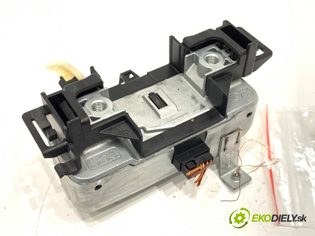 VW T-ROC SUV 2019 110 kW 2.0 TDI 1968 blokáda volantu 2Q0905861A (Riadenie ostatné)