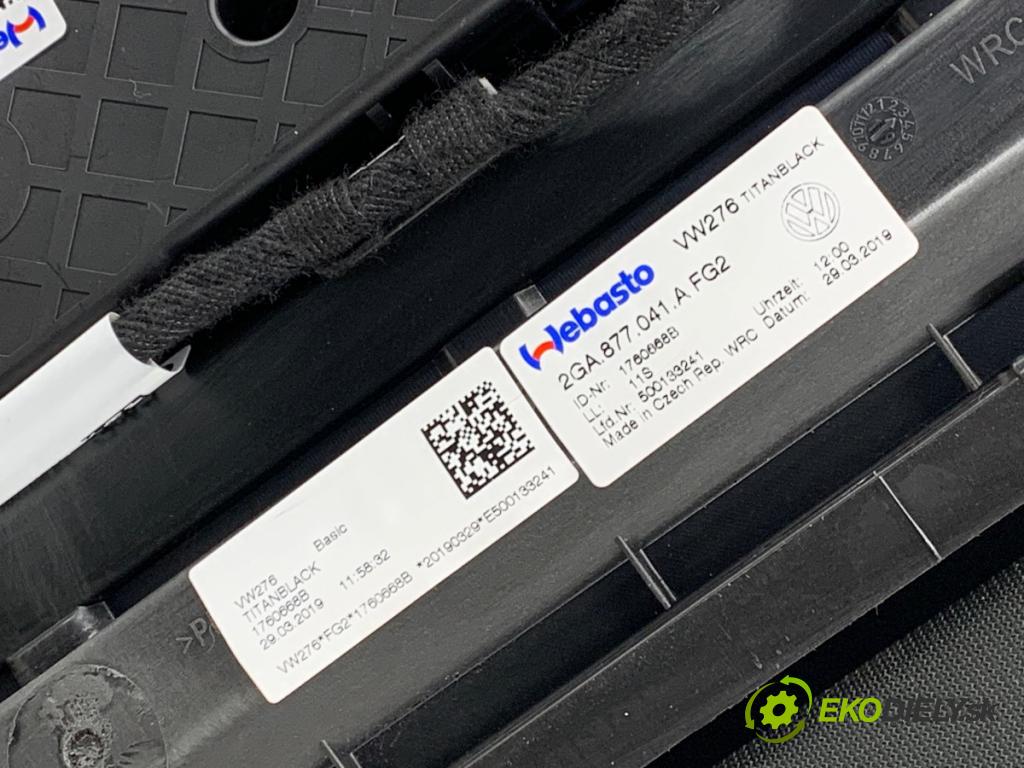 VW T-ROC SUV 2019 110 kW 2.0 TDI 1968 střešní okno 2GA877041A (Sklo karoserie)