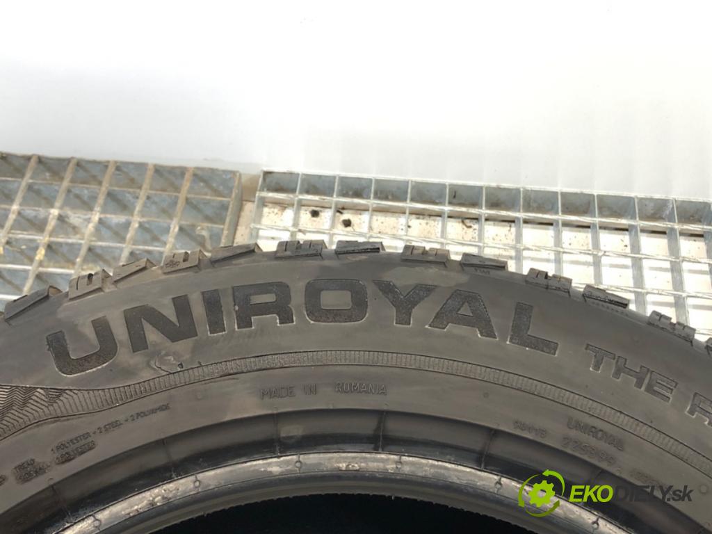 --- --- PNEUMATIKA: zima 2X 235/55 17" UNIROYAL