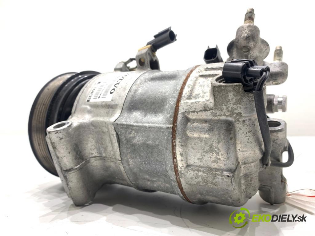 VOLVO V90 II Kombi 2018 110 kW D3 1969 Kompresor klimatizácie P31469966 (Kompresor klimatizácie)