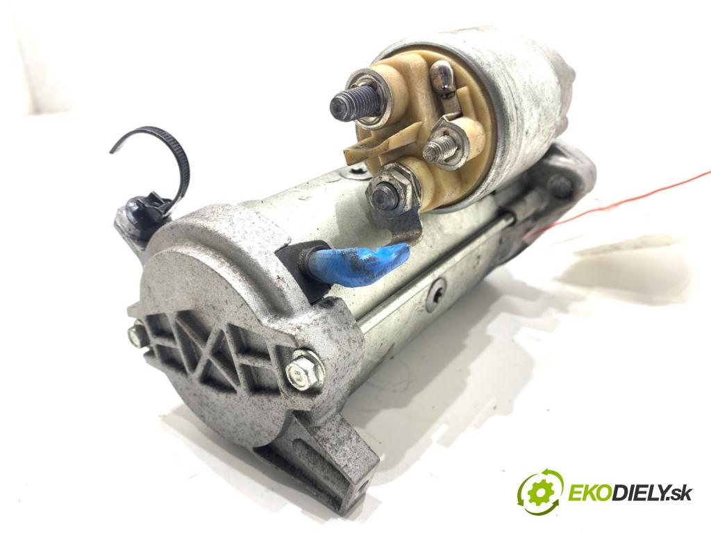 VOLVO V90 II Kombi 2018 110 kW D3 1969 Štartér 31419543 (Štartér)