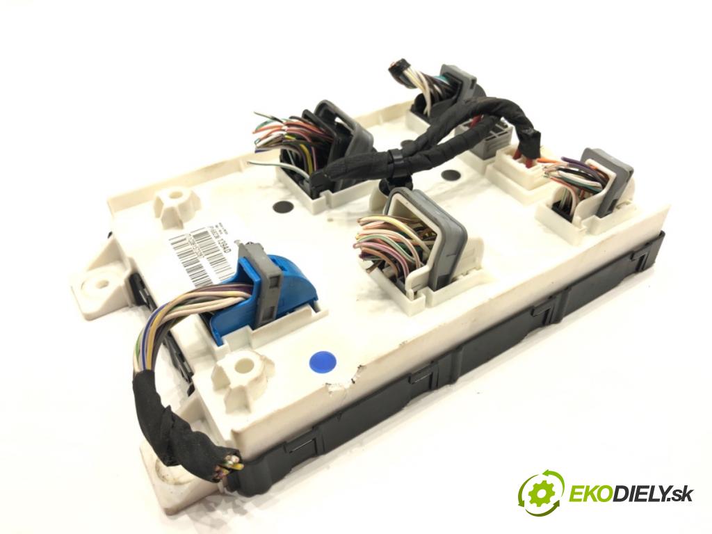 JEEP GRAND CHEROKEE WK SUV 2015 184 kW 3.0 CRD V6 4x4 2987 Modul BSI 68236139AD (Poistková skrinka)