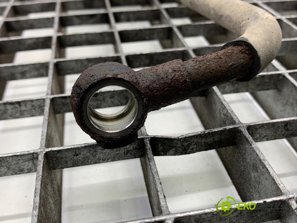 SUZUKI JIMNY III samochód terenowy zamknięty 2009 63 kW 1.5 DDiS 4x4 1461 hadice servočerpadlo  (Trubka servo čerpadla)