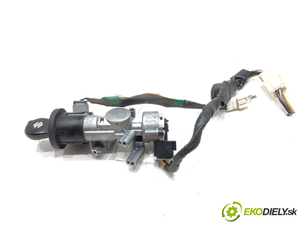 SUZUKI JIMNY III samochód terenowy zamknięty 2009 63 kW 1.5 DDiS 4x4 1461 spinačka 37120-84A10 (Spínacia skrinka)