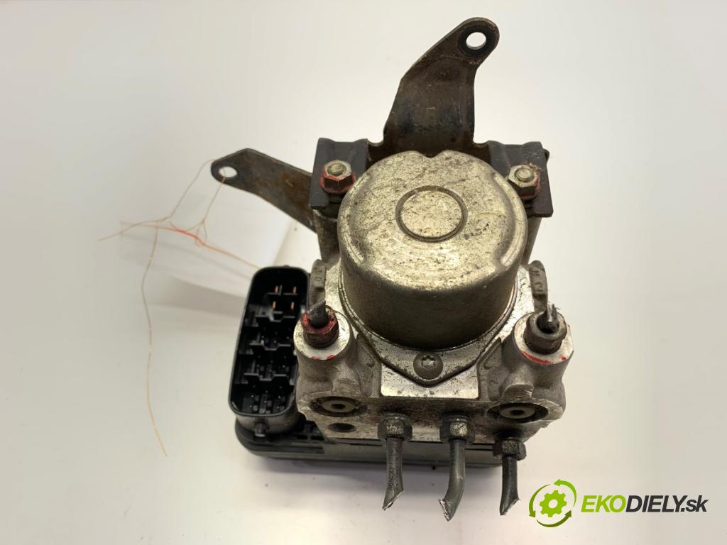 SUZUKI JIMNY III samochód terenowy zamknięty 2009 63 kW 1.5 DDiS 4x4 1461 pumpa ABS 133800-0250 (Pumpa ABS)