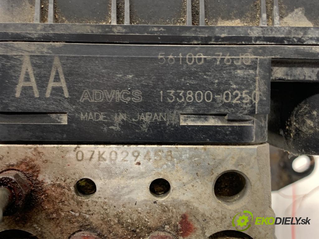 SUZUKI JIMNY III samochód terenowy zamknięty 2009 63 kW 1.5 DDiS 4x4 1461 Pumpa ABS 133800-0250 (Pumpa ABS)