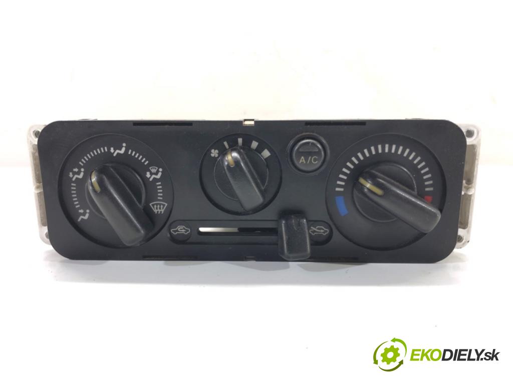 SUZUKI JIMNY III samochód terenowy zamknięty 2009 63 kW 1.5 DDiS 4x4 1461 Panel ovládania kúrenia 74400A70J4 (Prepínacie páčky pod volantom)