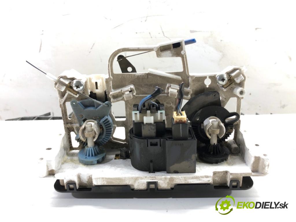 SUZUKI JIMNY III samochód terenowy zamknięty 2009 63 kW 1.5 DDiS 4x4 1461 Panel ovládania kúrenia 74400A70J4 (Prepínacie páčky pod volantom)