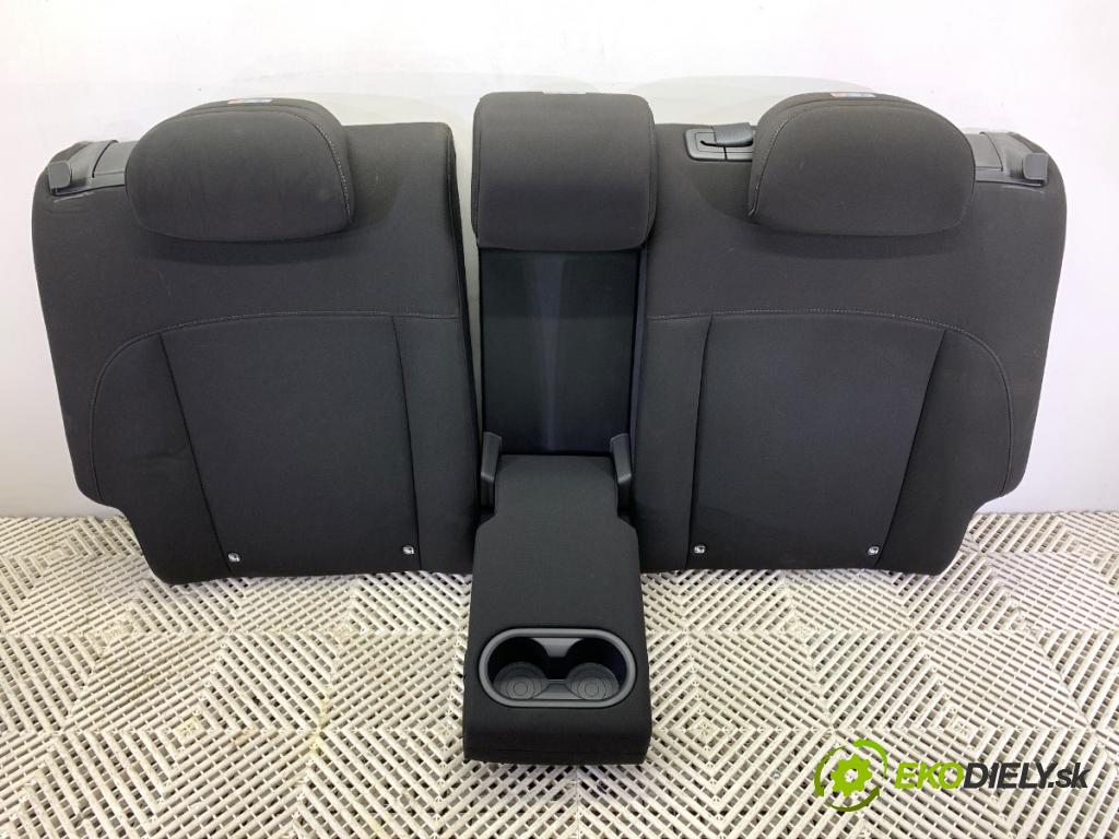 HYUNDAI KONA (SX2) 2025 150 kW EV (n/d ccm / 150 kW / 204 KM) 0 Sedadlo druhý rad