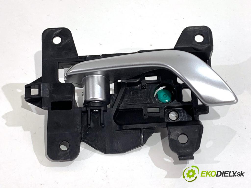 HYUNDAI KONA (SX2)  2025 150 kW EV   (n/d ccm / 150 kW / 204 KM) 0 Kľučka vnútorná pravy zad 82623-BE010