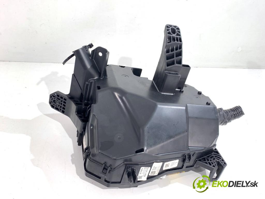 HYUNDAI KONA (SX2)  2025 150 kW EV   (n/d ccm / 150 kW / 204 KM) 0 skříňka poistková 919A5-BE003 (Pojistková skříňka)