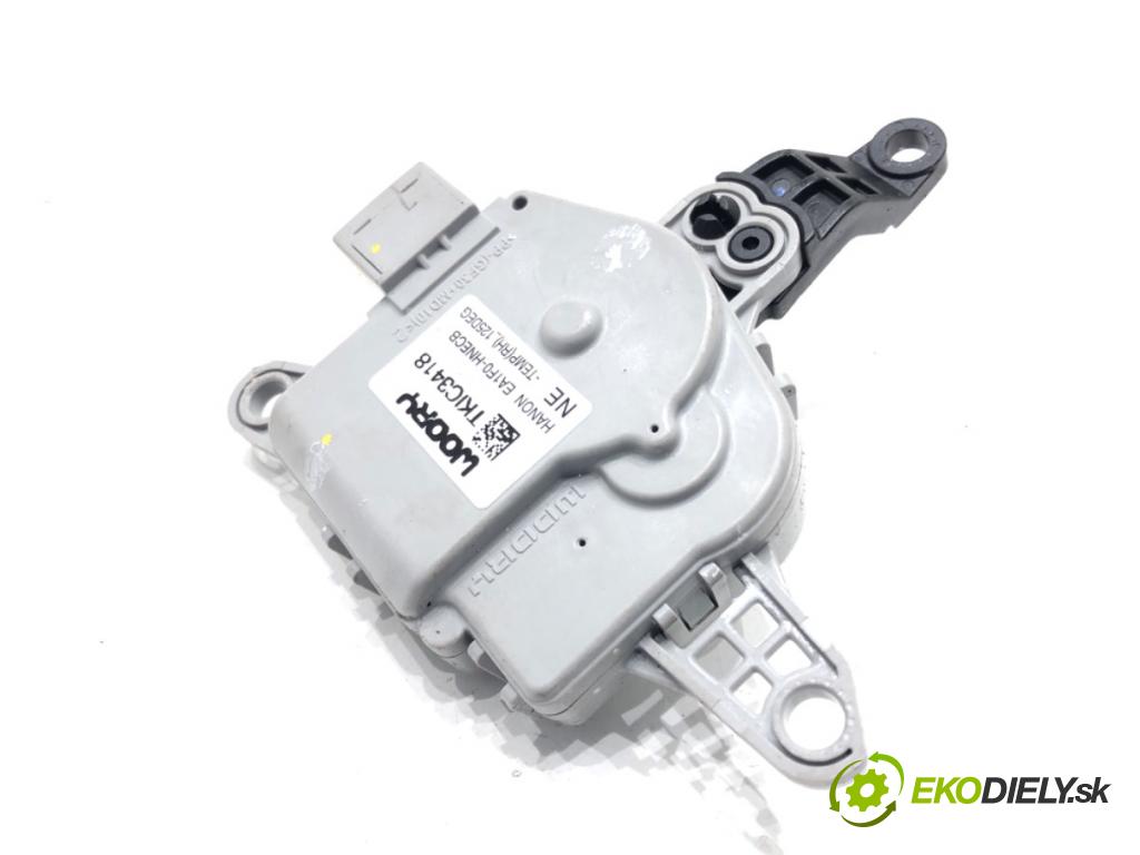 HYUNDAI KONA (SX2)  2025 150 kW EV   (n/d ccm / 150 kW / 204 KM) 0 motor topení EA1F0-HNECB