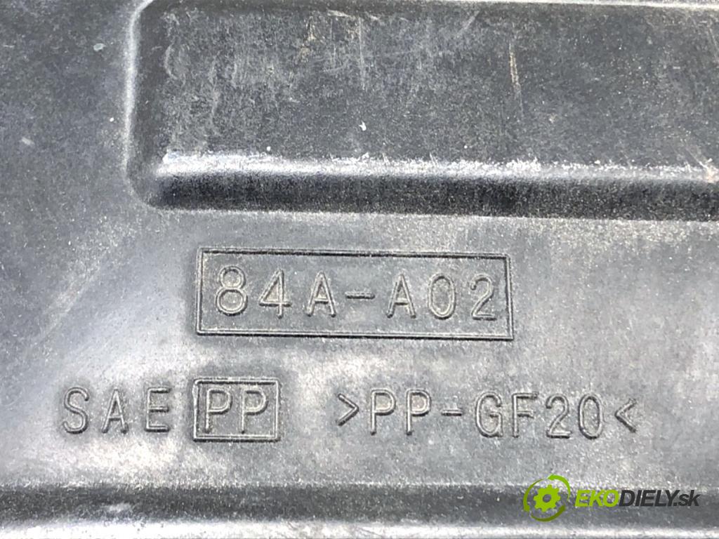 SUZUKI JIMNY III samochód terenowy zamknięty 2009 63 kW 1.5 DDiS 4x4 1461 Obal filtra vzduchu 84A-A02 (Obal vzduchového filtra)