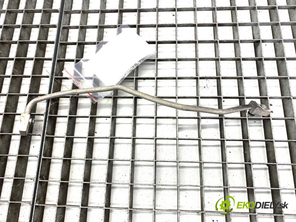 SUZUKI JIMNY III samochód terenowy zamknięty 2009 63 kW 1.5 DDiS 4x4 1461 rúrka klimatizace  (Trubka klimatizace)