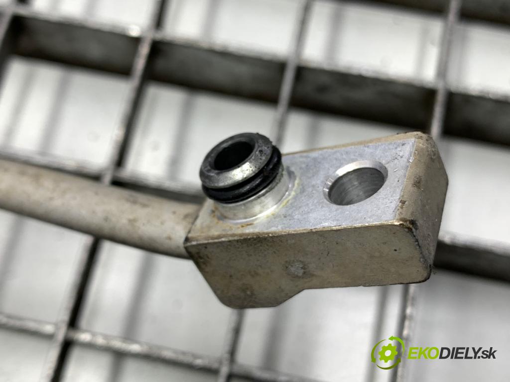 SUZUKI JIMNY III samochód terenowy zamknięty 2009 63 kW 1.5 DDiS 4x4 1461 rúrka klimatizácie  (Rúrka klimatizácie)