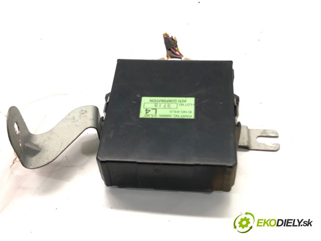 SUZUKI JIMNY III samochód terenowy zamknięty 2009 63 kW 1.5 DDiS 4x4 1461 Modul náhonu (pohonu) 38885-61LB0 (Riadiaca jednotka ostatné)