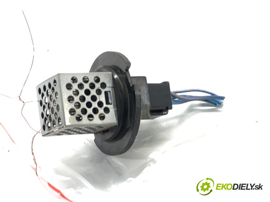 SUZUKI JIMNY III samochód terenowy zamknięty 2009 63 kW 1.5 DDiS 4x4 1461 Odpor, rezistor kúrenia vzduchu  (Odpor (rezistor) kúrenia)