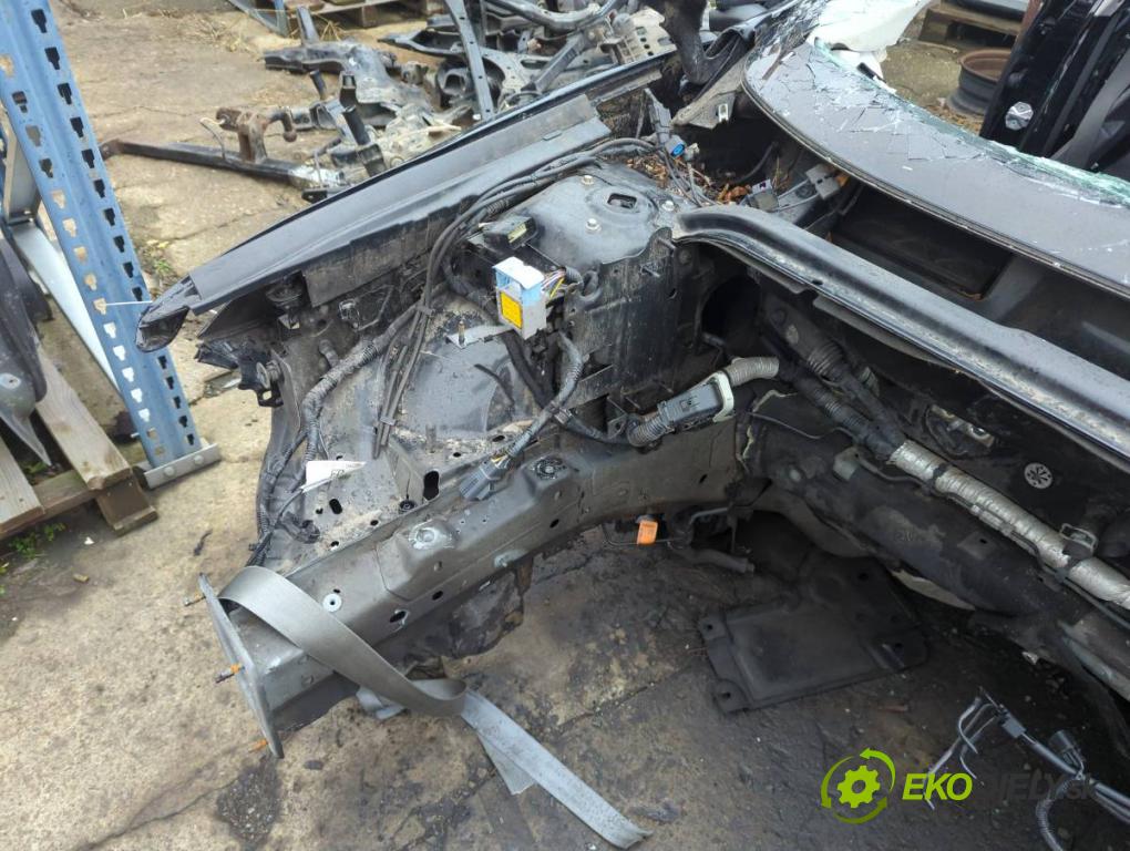 FORD MONDEO MK5 liftback 2017 110 kW 2.0 TDCi 1998 KAROSERIA ČTVRŤÁK blatník zadní část levý pravý práh střecha PODŁUŻNICA levý pravý