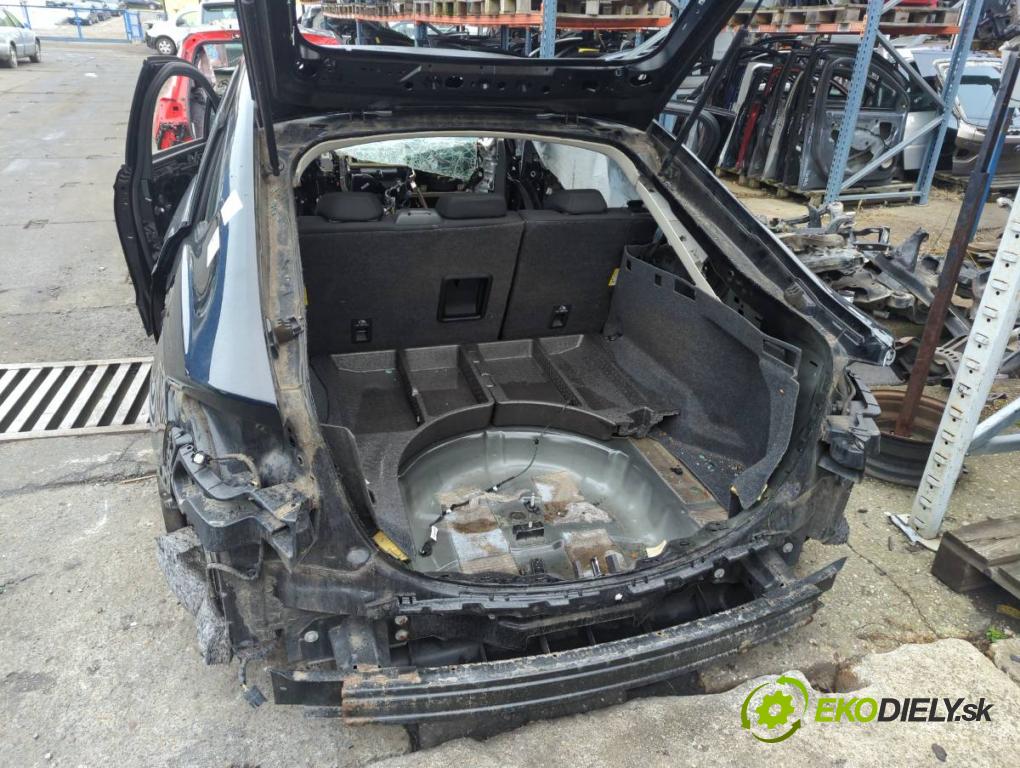 FORD MONDEO MK5 liftback 2017 110 kW 2.0 TDCi 1998 KAROSERIA ČTVRŤÁK blatník zadní část levý pravý práh střecha PODŁUŻNICA levý pravý
