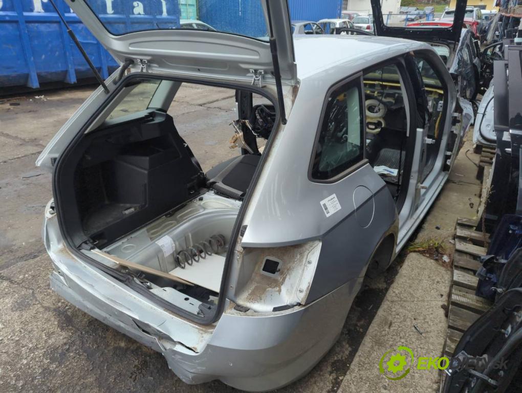 SKODA FABIA III Kombi 2017 77 kW 1.4 TDI 1422 KAROSERIA ČTVRŤÁK blatník zadní část levý pravý práh střecha PODŁUŻNICA levý pravý