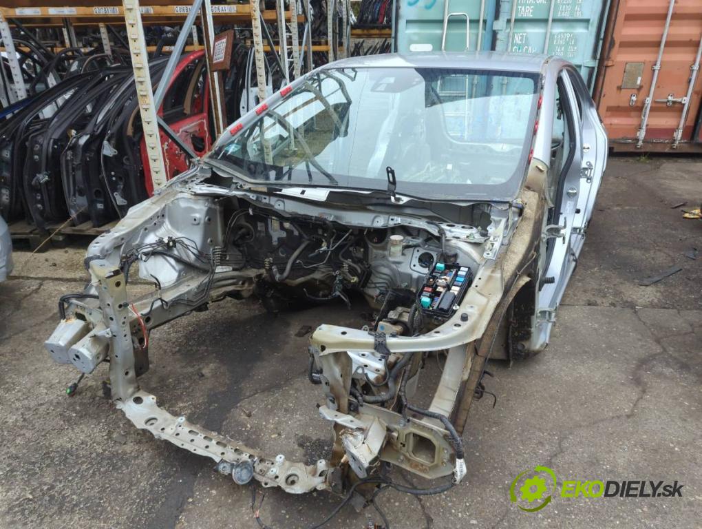 HONDA CIVIC IX liftback 2016 73 kW 1.4 i-VTEC (FK1) 1339 KAROSERIA ČTVRŤÁK blatník zadní část levý pravý práh střecha PODŁUŻNICA levý pravý 