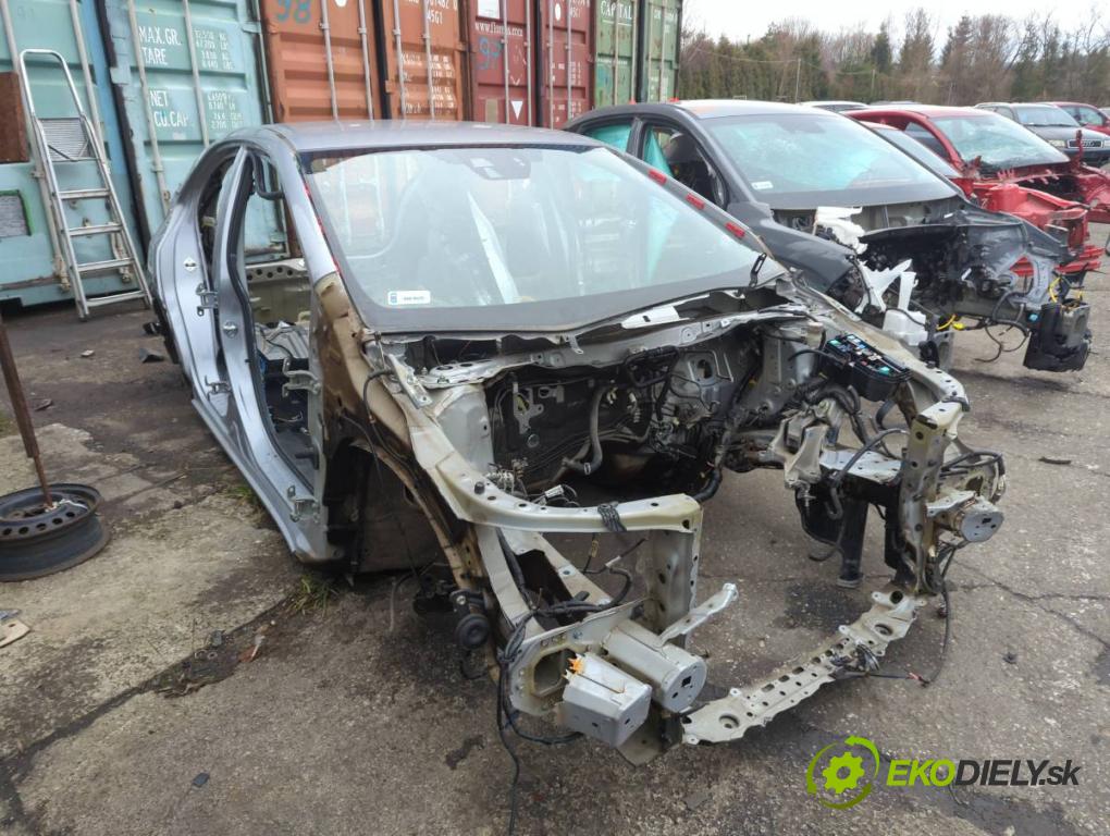 HONDA CIVIC IX liftback 2016 73 kW 1.4 i-VTEC (FK1) 1339 KAROSERIA ČTVRŤÁK blatník zadní část levý pravý práh střecha PODŁUŻNICA levý pravý