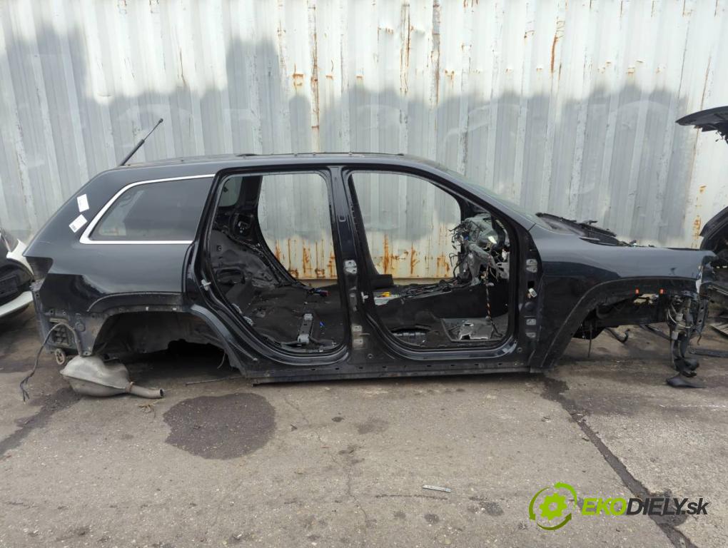 JEEP GRAND CHEROKEE WK SUV 2015 184 kW 3.0 CRD V6 4x4 2987 KAROSERIA ČTVRŤÁK blatník zadní část levý pravý práh střecha PODŁUŻNICA levý pravý