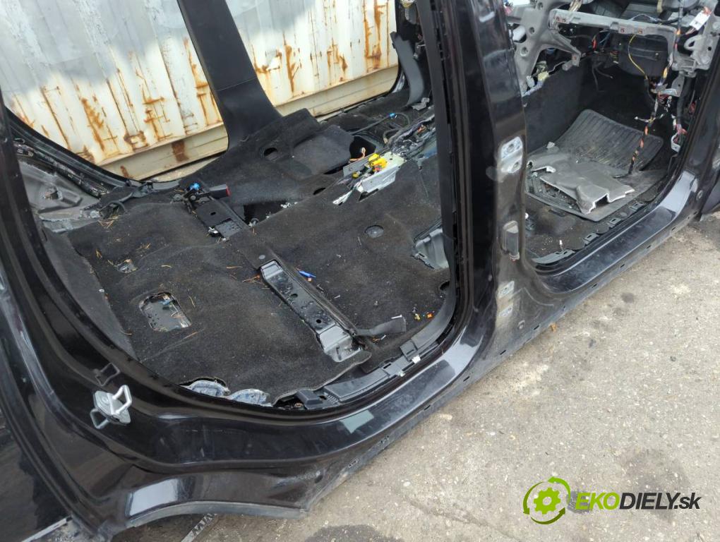 JEEP GRAND CHEROKEE WK SUV 2015 184 kW 3.0 CRD V6 4x4 2987 KAROSERIA ČTVRŤÁK blatník zadní část levý pravý práh střecha PODŁUŻNICA levý pravý