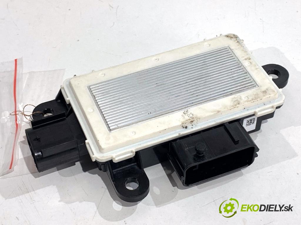 HYUNDAI KONA (SX2)  2025 150 kW EV   (n/d ccm / 150 kW / 204 KM) 0 relé hladiny kapaliny LEDNIČKA: 254D0-D0500