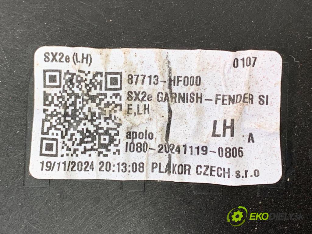 HYUNDAI KONA (SX2)  2025 150 kW EV   (n/d ccm / 150 kW / 204 KM) 0 lišta blatníka přední část levá strana 87713-HF000