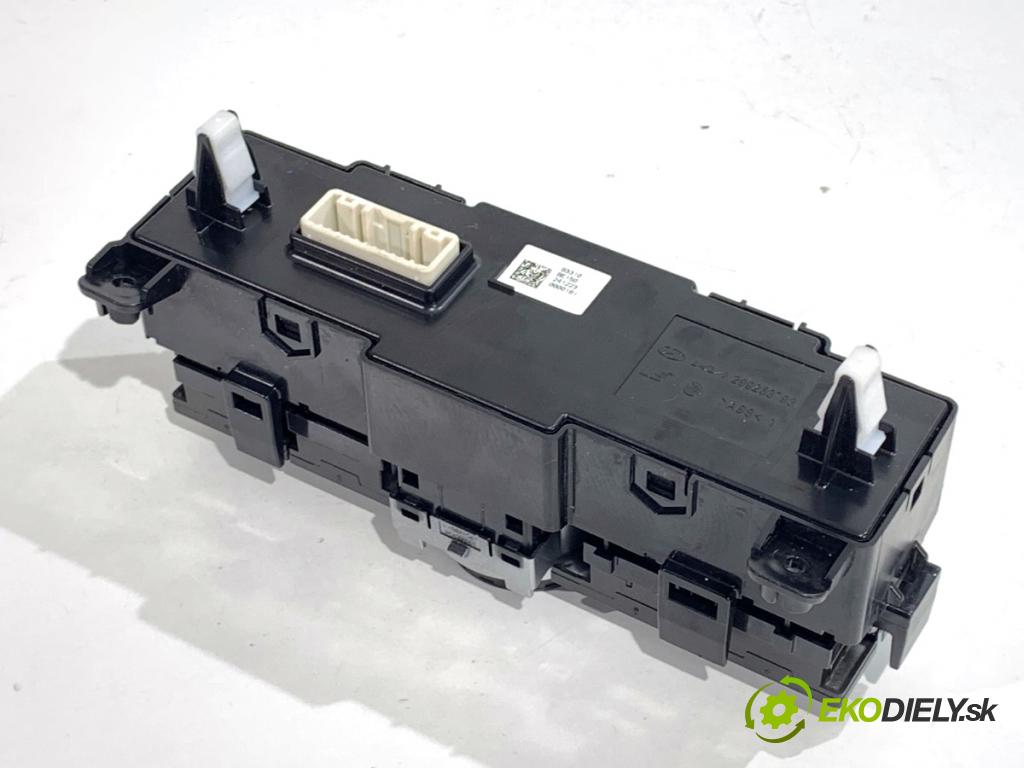 HYUNDAI KONA (SX2)  2025 150 kW EV   (n/d ccm / 150 kW / 204 KM) 0 Panel prepínačov 93310-BE150 (Prepínacie páčky pod volantom)