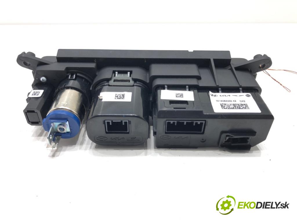 HYUNDAI KONA (SX2) 2025 150 kW EV (n/d ccm / 150 kW / 204 KM) 0 HNÍZDO: USB 961A0BE000