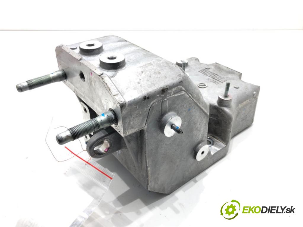 HYUNDAI KONA (SX2)  2025 150 kW EV   (n/d ccm / 150 kW / 204 KM) 0 Držiak Motor pravá  (Držiak motora)