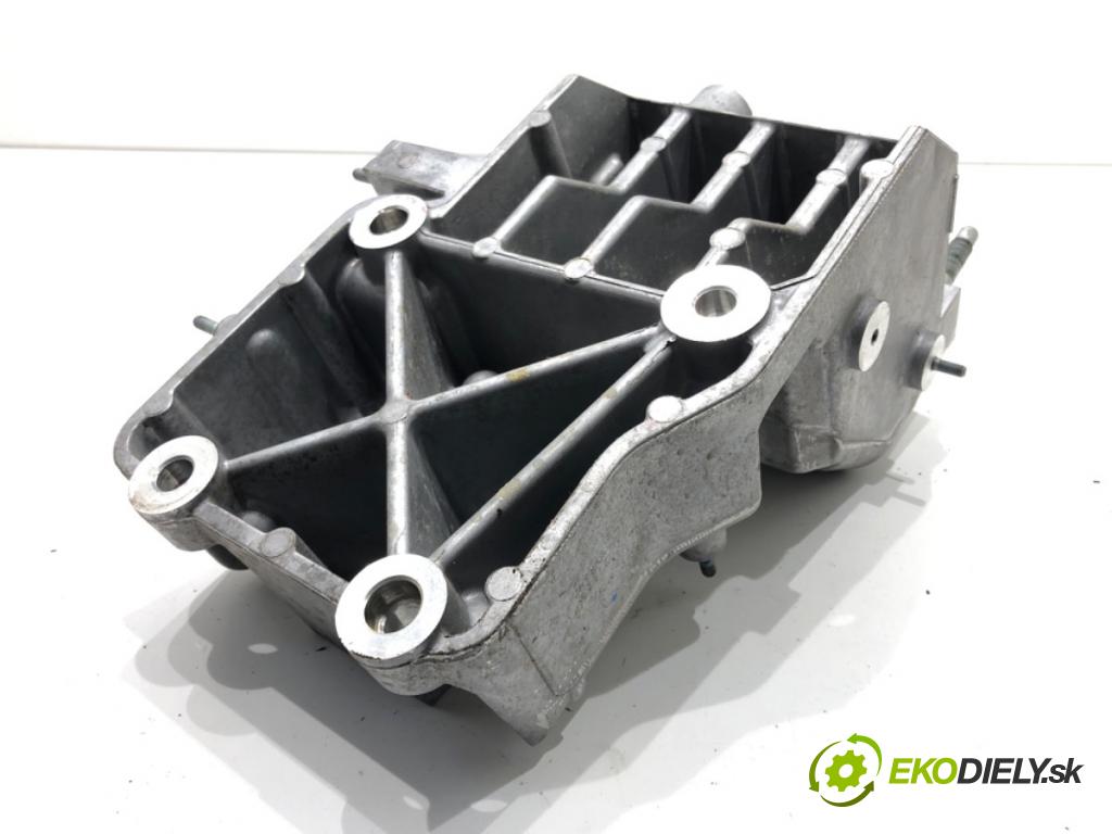 HYUNDAI KONA (SX2)  2025 150 kW EV   (n/d ccm / 150 kW / 204 KM) 0 Držiak Motor pravá  (Držiak motora)