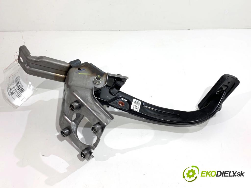 HYUNDAI KONA (SX2) 2025 150 kW EV (n/d ccm / 150 kW / 204 KM) 0 pedal brzdy 32800-HF100