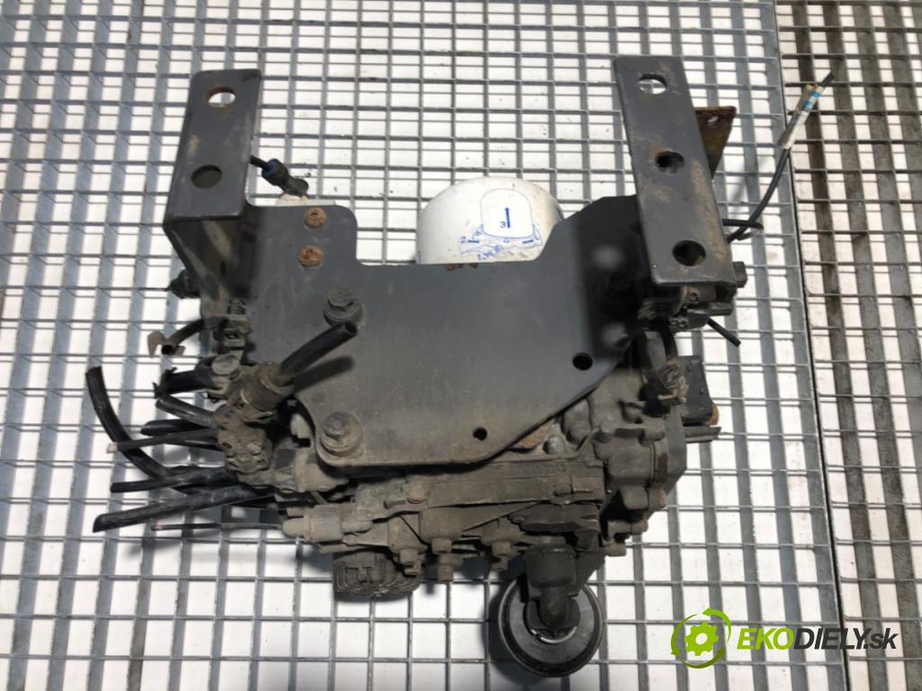 VOLVO FH II Platforma / podwozie 2015 368 kW 500 368 kW [500 KM] olej napędowy 2017 - 2022 12777 kondenzátor sušič vzduchu 22358797 (Klimatizace ostatní)