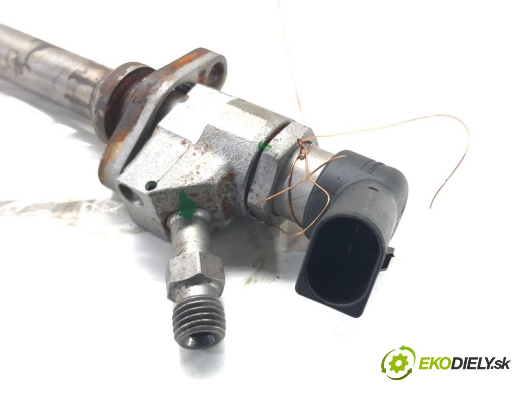 FORD KUGA I SUV 2008 100 kW 2.0 TDCi 1997 vstrekovač 9657144580 (Vstrekovač paliva)