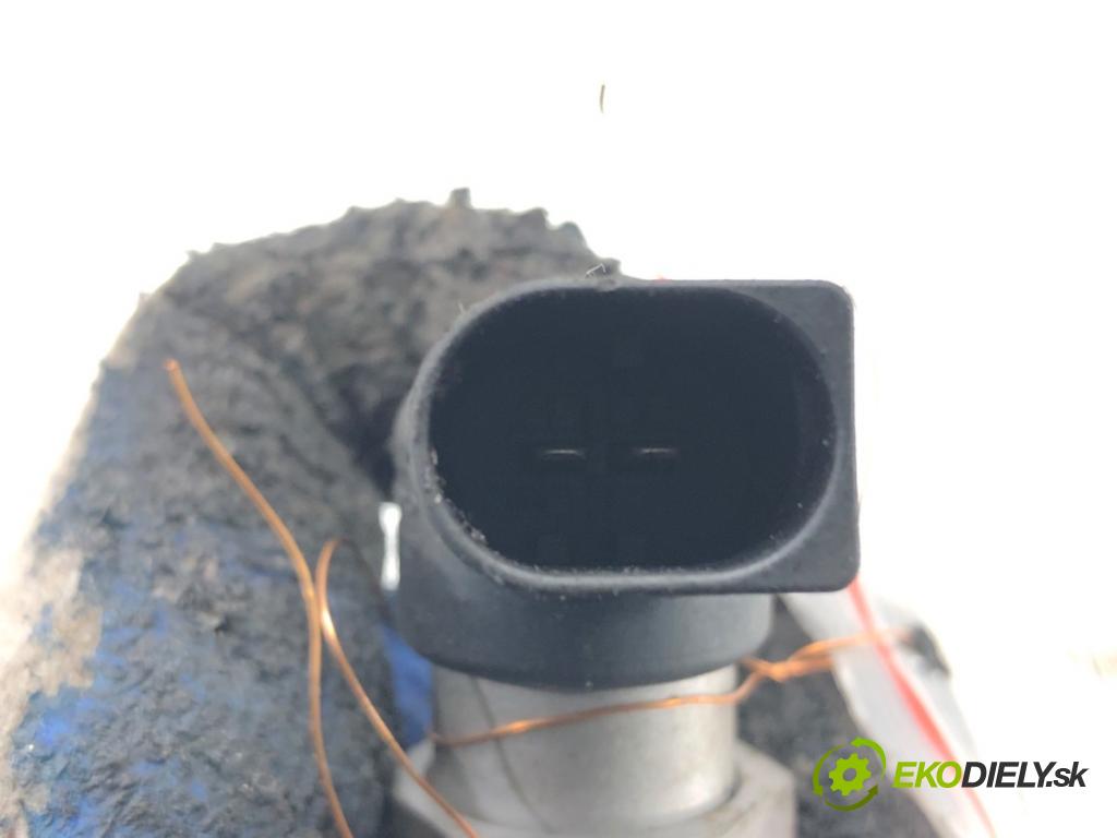 FORD KUGA I SUV 2008 100 kW 2.0 TDCi 1997 vstrekovač 9657144580 (Vstrekovač paliva)