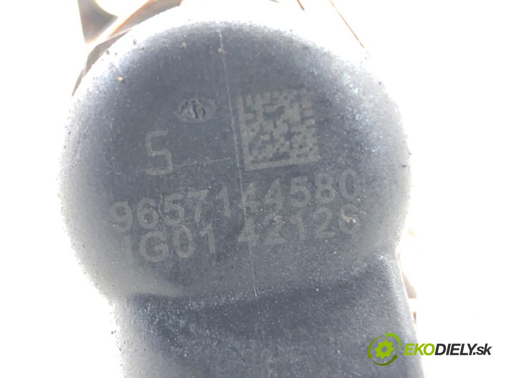 FORD KUGA I SUV 2008 100 kW 2.0 TDCi 1997 vstrekovač 9657144580 (Vstrekovač paliva)