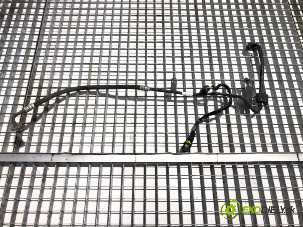 VOLVO FH II Platforma / podwozie 2015 368 kW 500 368 kW [500 KM] olej napędowy 2017 - 2022 12777 rúrka klimatizace 84180959 (Trubka klimatizace)