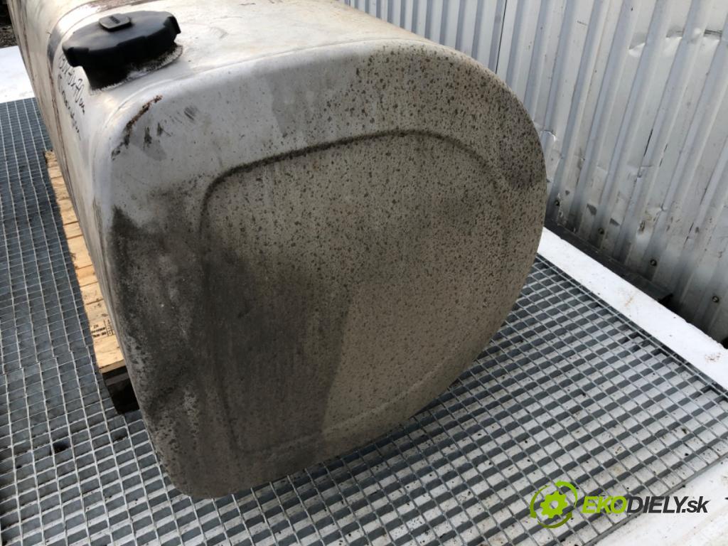 VOLVO FH II Platforma / podwozie 2015 368 kW 500 368 kW [500 KM] olej napędowy 2017 - 2022 12777 Nádržka paliva  (Palivová nádrž)