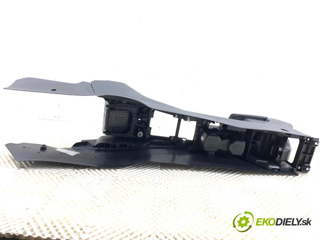 VW T-ROC SUV 2019 110 kW 1.5 TSI 1495 Tunel stredový 2GA863241C (Stredový tunel)